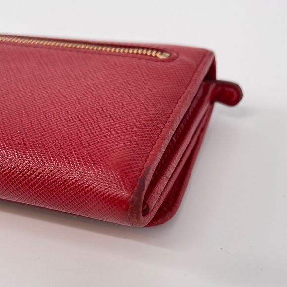 Prada Saffiano Red Wallet - Picture 7 of 7